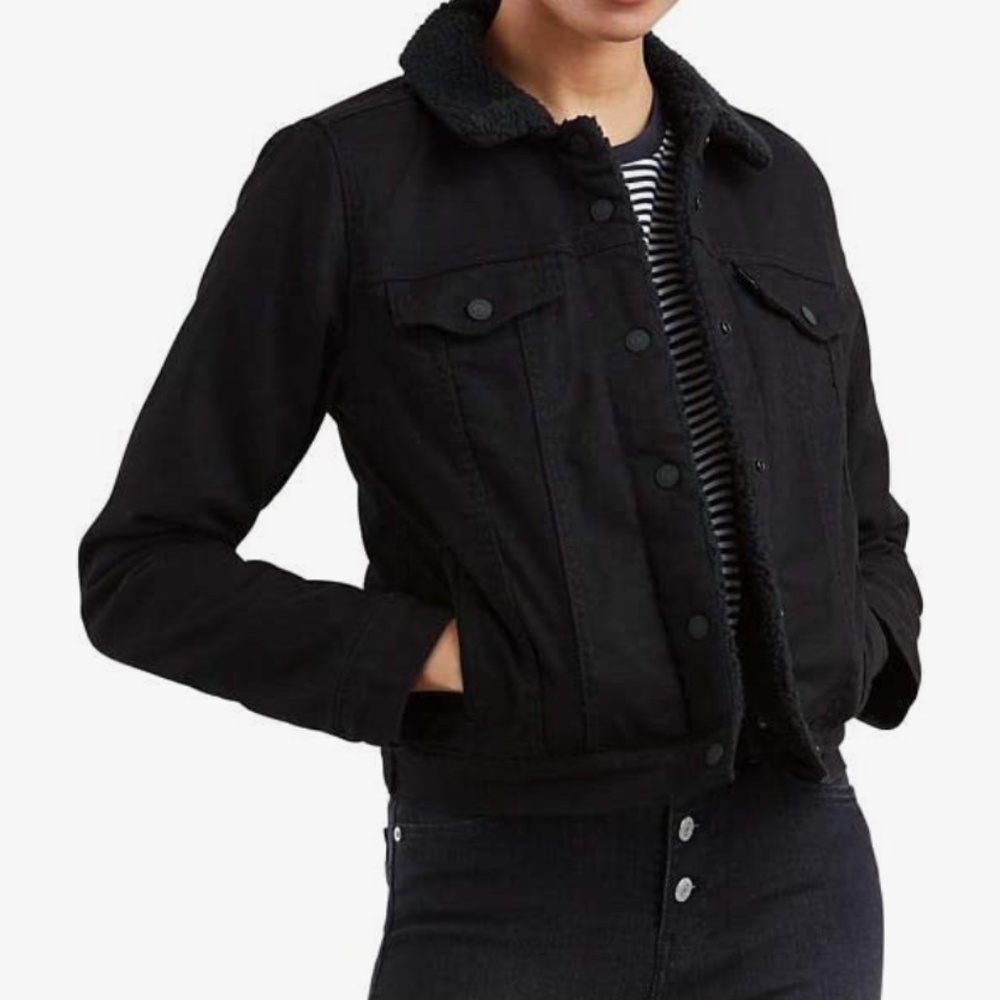 Sherpa Lined Levi’s denim trucker jacket